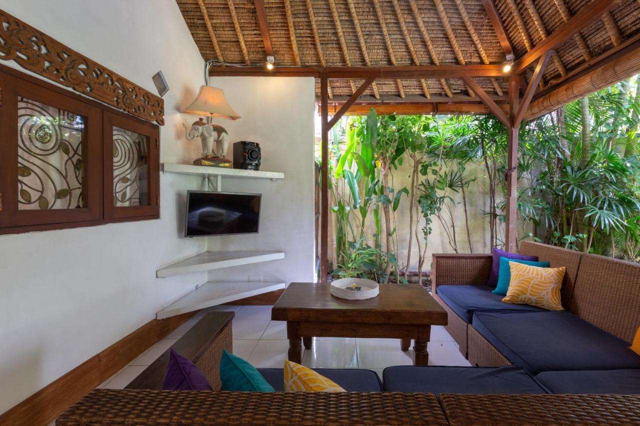 Villa Poppy Seminyak Exterior photo